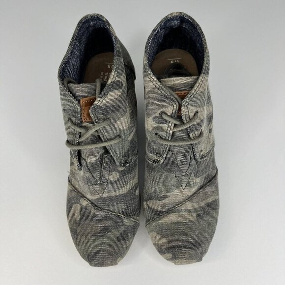 Toms Womens 380513 Camo Washed Desert Canvas Wedge Lace Up Size 5W Bootie - Picture 4 of 9